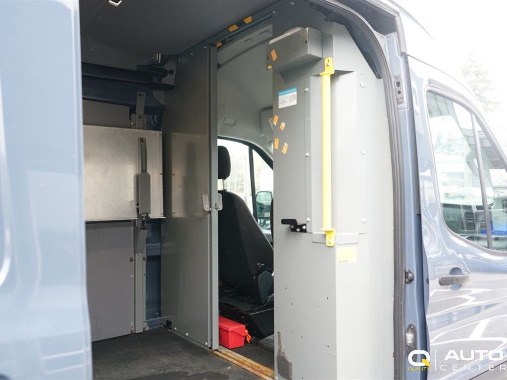 2022 Ford Transit Cargo Van T-250 148" EL Hi Rf 9070 GVWR AWD - 23025273 - 5