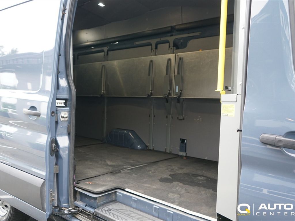 2022 Ford Transit Cargo Van T-250 148" EL Hi Rf 9070 GVWR AWD - 23058304 - 3