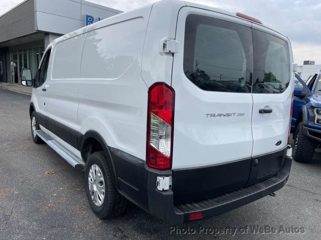 2022 Ford Transit Cargo Van T-250 148" Low Rf 9070 GVWR RWD - 22471913 - 3