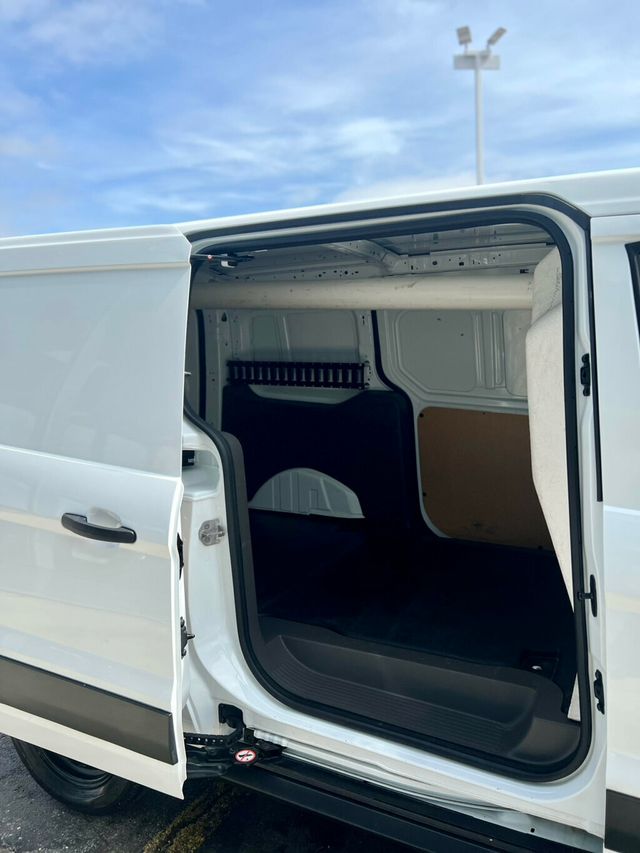 2022 Ford Transit Connect Van XL LWB w/Rear Symmetrical Doors - 22990486 - 8