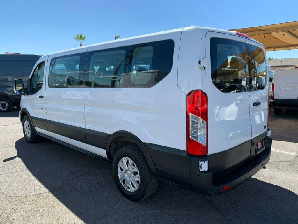 2022 Ford Transit Passenger Wagon T-350 148" Low Roof XLT RWD 15-passenger 1-Owner - 23004336 - 22
