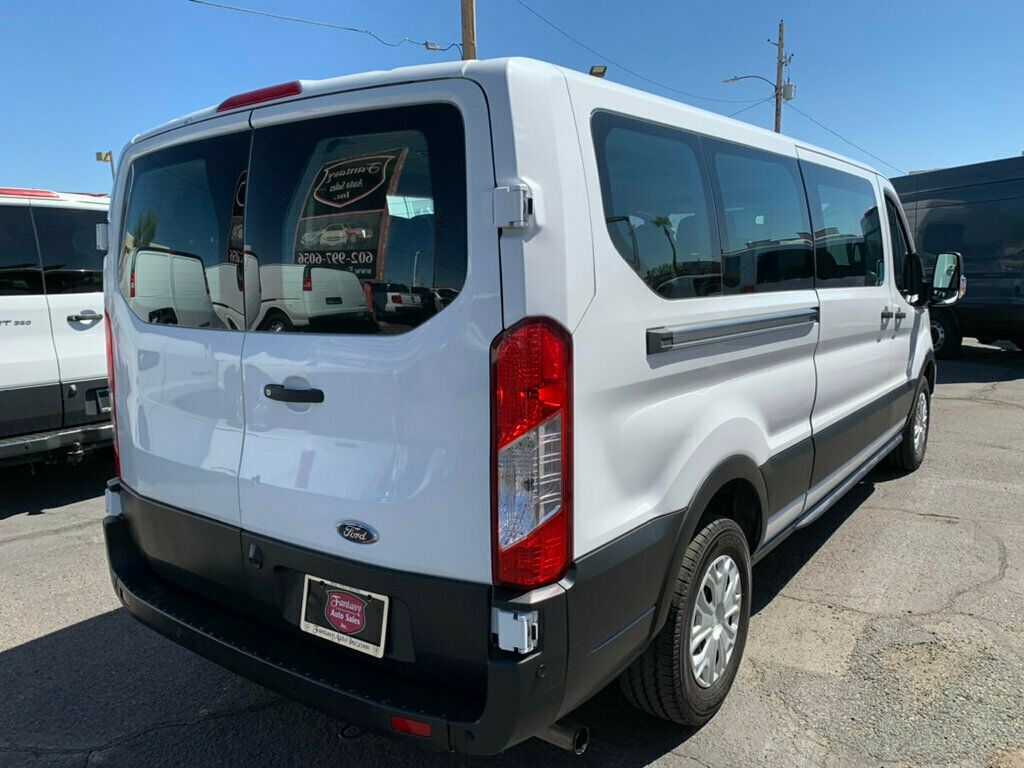 2022 Ford Transit Passenger Wagon T-350 148" Low Roof XLT RWD 15-passenger 1-Owner - 23004336 - 25