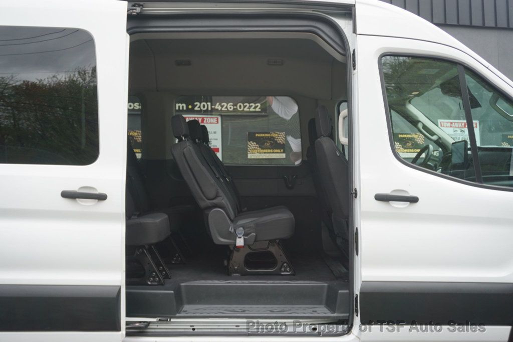2022 Ford Transit Passenger XLT photo 7