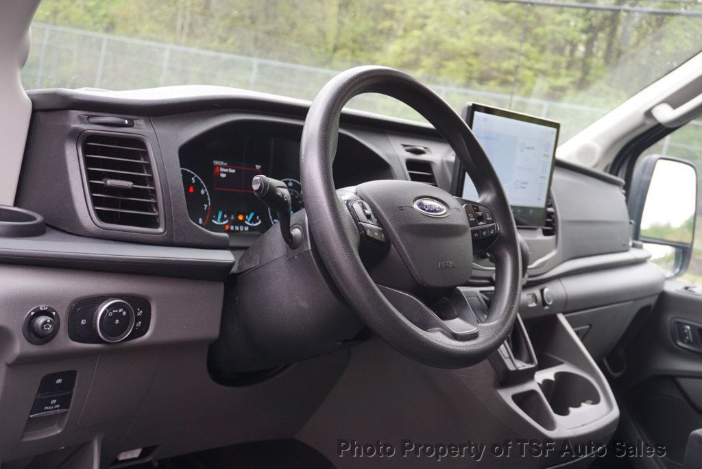 2022 Ford Transit Passenger XLT photo 12