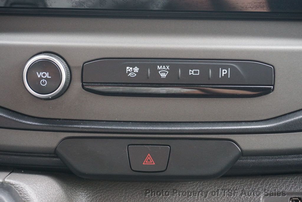 2022 Ford Transit Passenger XLT photo 17