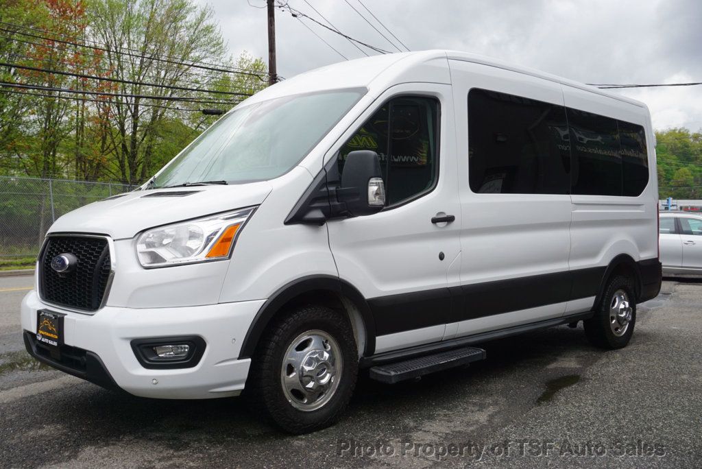 2022 Ford Transit Passenger XLT photo 2