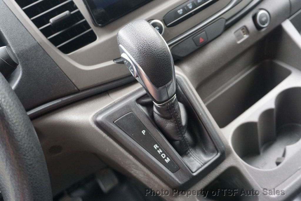 2022 Ford Transit Passenger XLT photo 19