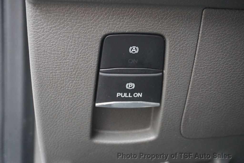 2022 Ford Transit Passenger XLT photo 26