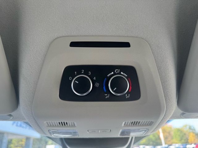 2022 Ford Transit-350 XLT - 22937703 - 25