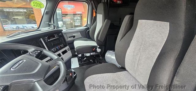 2022 Freightliner Cascadia 126  - 23096101 - 15
