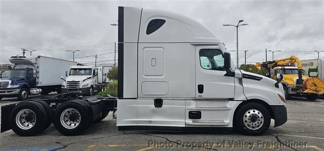 2022 Freightliner Cascadia 126  - 23096101 - 5