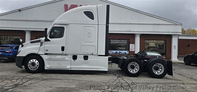 2022 Freightliner Cascadia 126  - 23096101 - 6