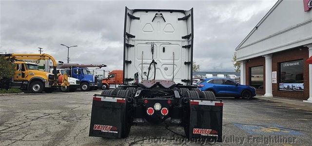 2022 Freightliner Cascadia 126  - 23096101 - 7