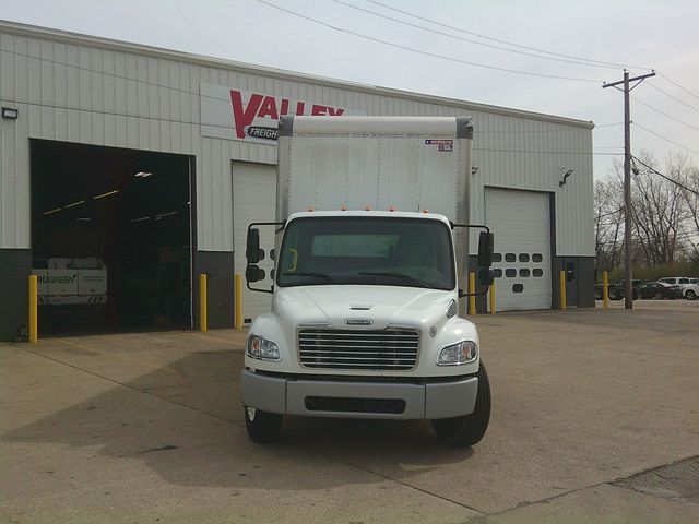2022 Freightliner M2-106 2022 FREIGHTLINER M2 106 26' BOX - 22430103 - 1