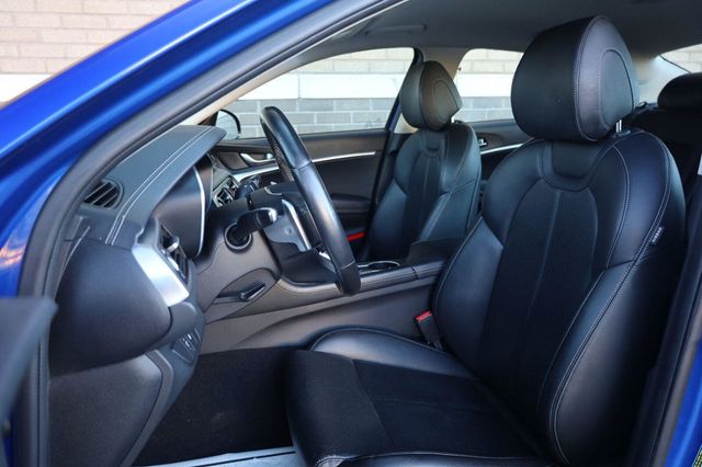 2022 Genesis G70 2.0T - 23097615 - 17