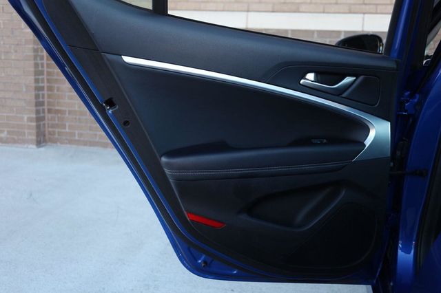 2022 Genesis G70 2.0T - 23097615 - 18