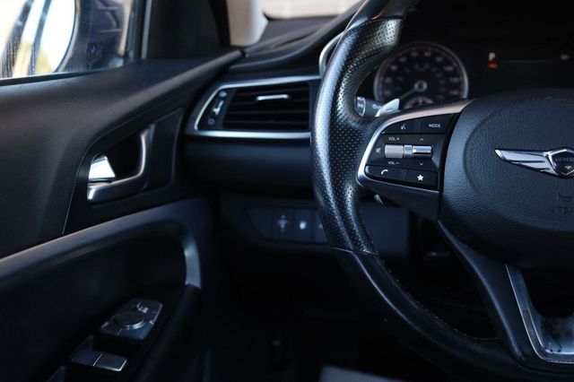 2022 Genesis G70 2.0T - 23097615 - 31