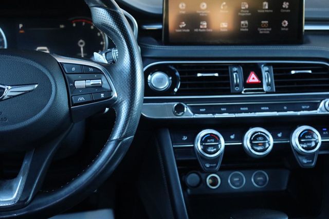 2022 Genesis G70 2.0T - 23097615 - 32