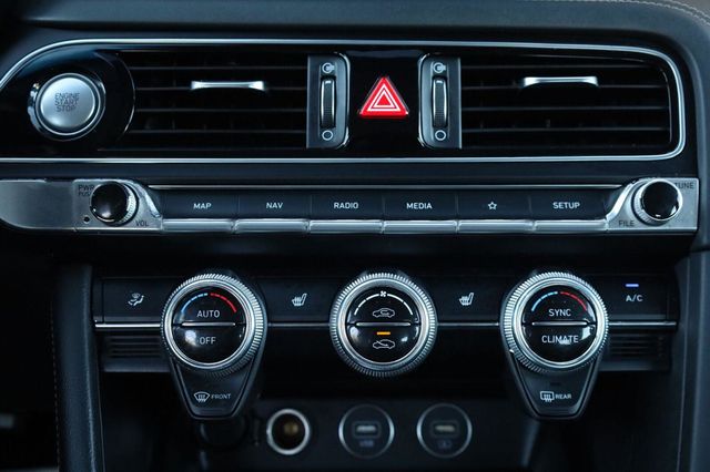 2022 Genesis G70 2.0T - 23097615 - 42