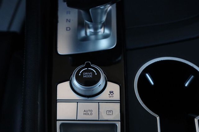 2022 Genesis G70 2.0T - 23097615 - 44