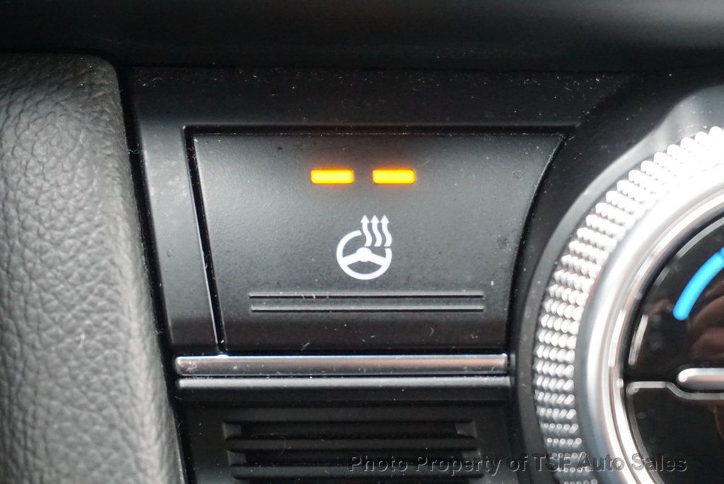 2022 Genesis G70 2.0T AWD CARPLAY NAVI REAR CAMERA PANO ROOF HEATED SEATS/WHEEL - 22998247 - 32