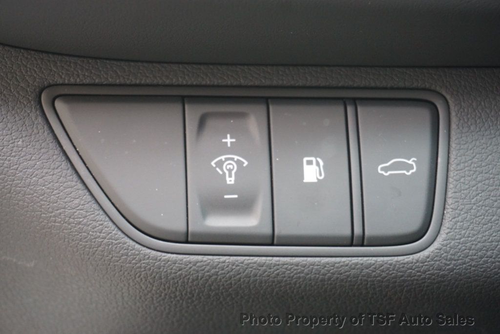 2022 Genesis G70 2.0T AWD CARPLAY NAVI REAR CAMERA PANO ROOF HEATED SEATS/WHEEL - 22998247 - 41