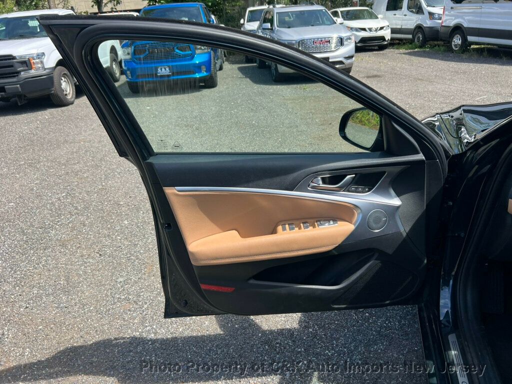 2022 Genesis G70 2.0T Prestige photo 18
