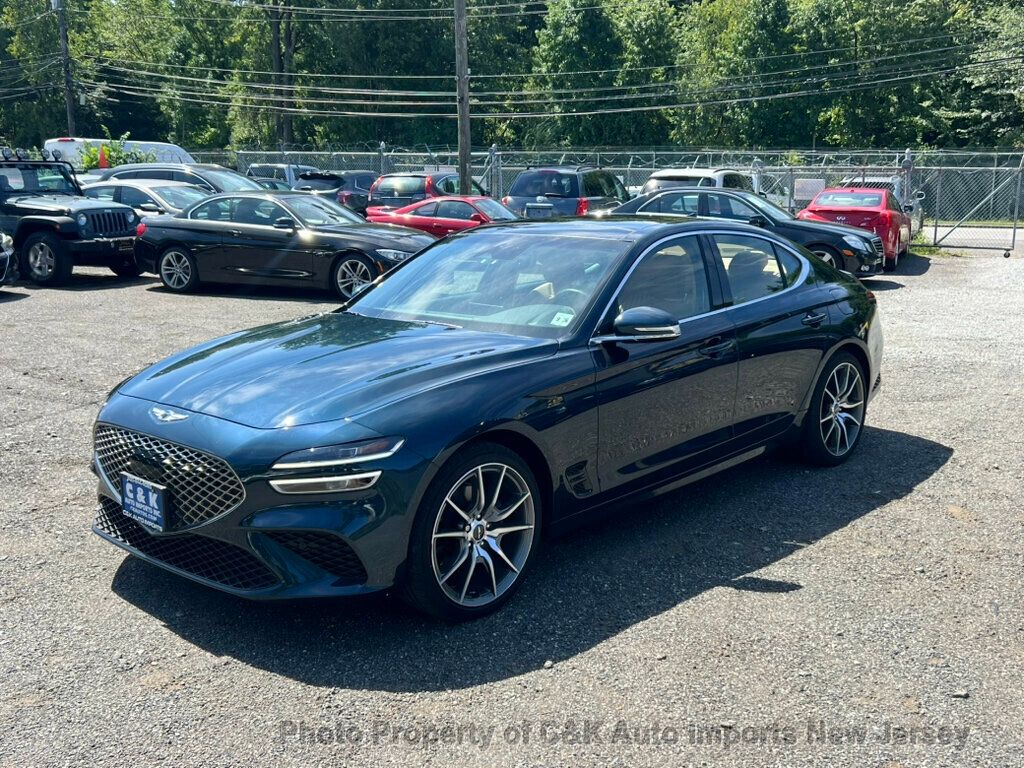 2022 Genesis G70 2.0T Prestige photo 2