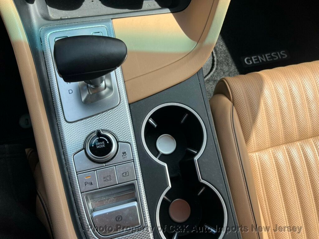 2022 Genesis G70 2.0T Prestige photo 33