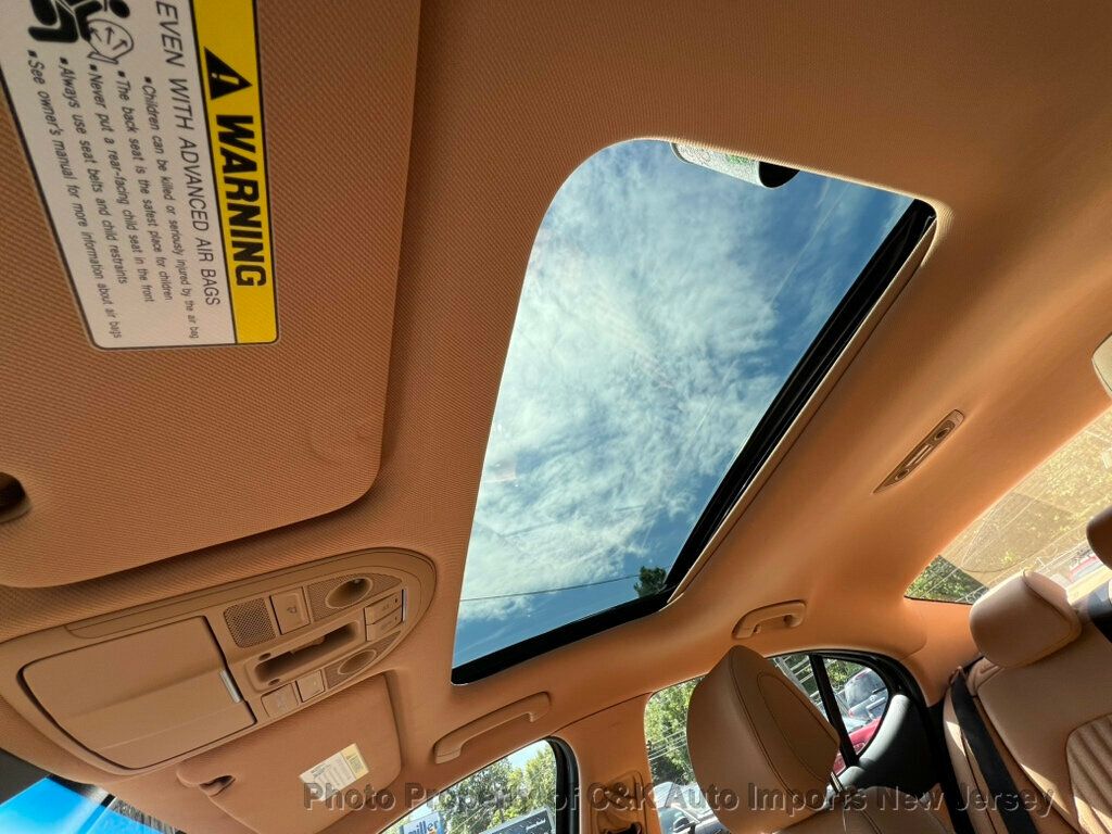 2022 Genesis G70 2.0T Prestige photo 35
