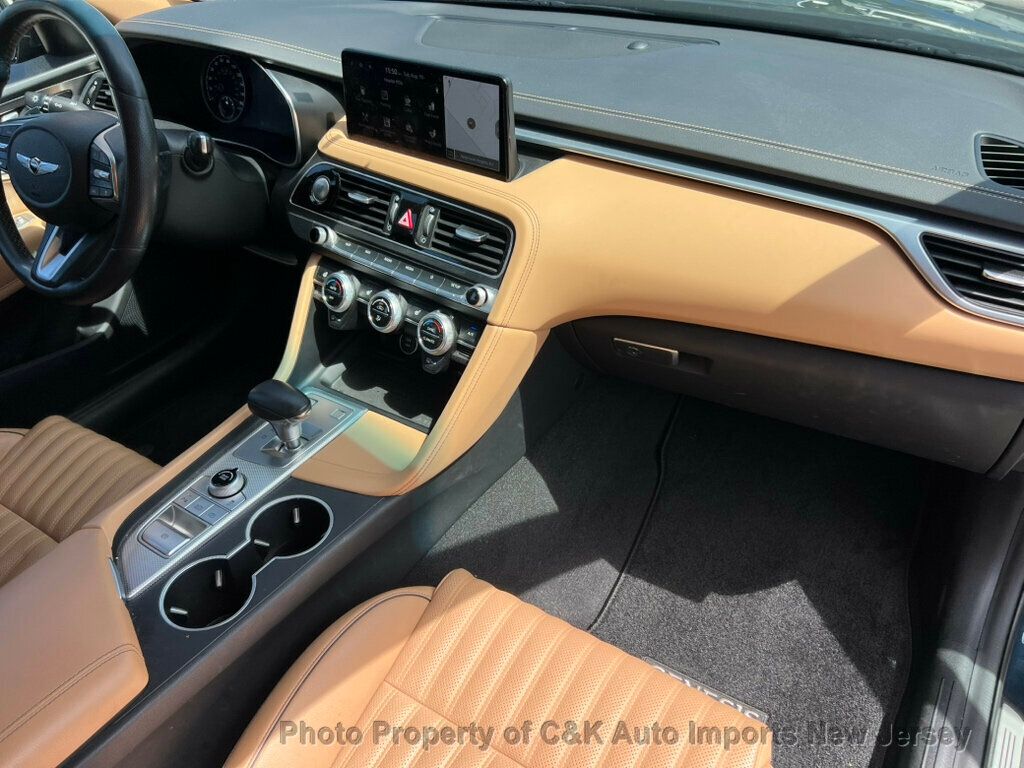 2022 Genesis G70 2.0T Prestige photo 39