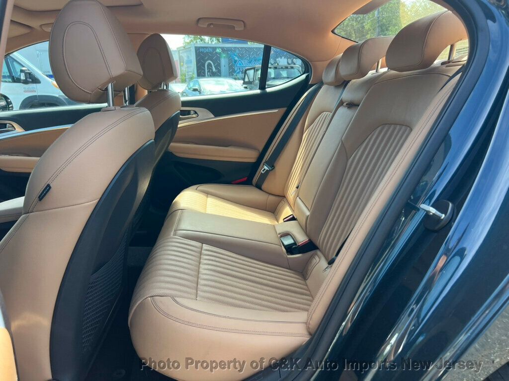 2022 Genesis G70 2.0T Prestige photo 46