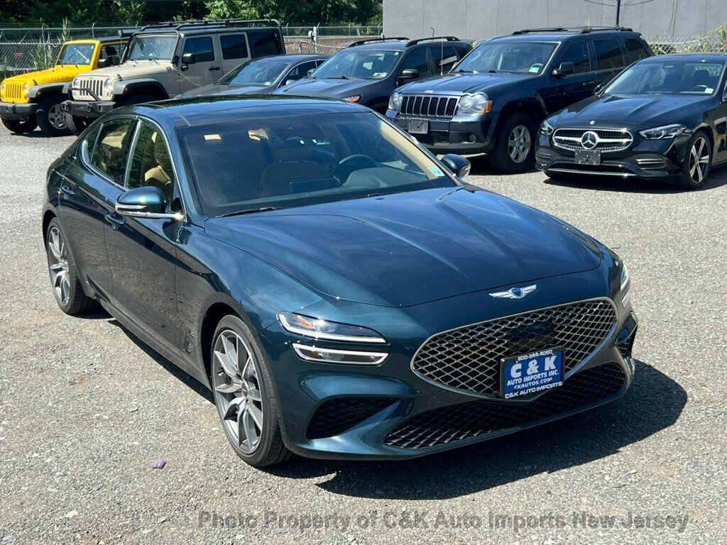2022 Genesis G70 2.0T Prestige photo 6