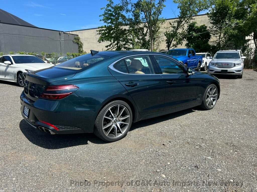 2022 Genesis G70 2.0T Prestige photo 9