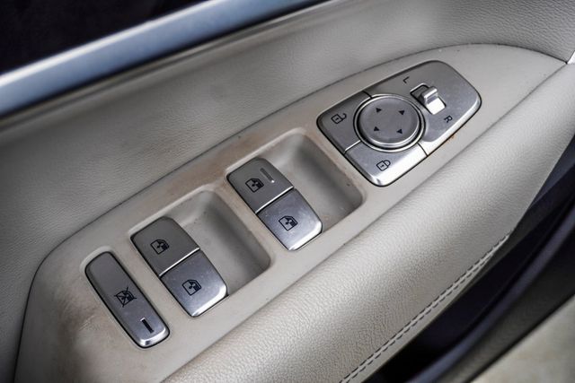 2022 Genesis G70 2.0T RWD - 22949363 - 19