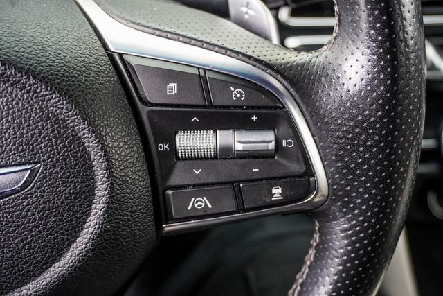 2022 Genesis G70 2.0T RWD - 22949363 - 25