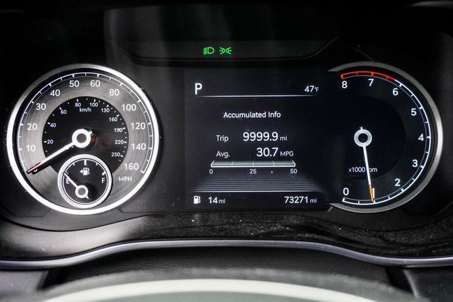 2022 Genesis G70 2.0T RWD - 22949363 - 27