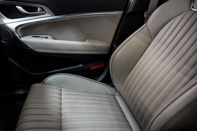 2022 Genesis G70 3.3T AWD - 22943078 - 34