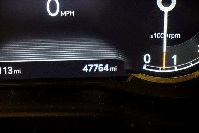 2022 Genesis G70 3.3T AWD - 22943078 - 36