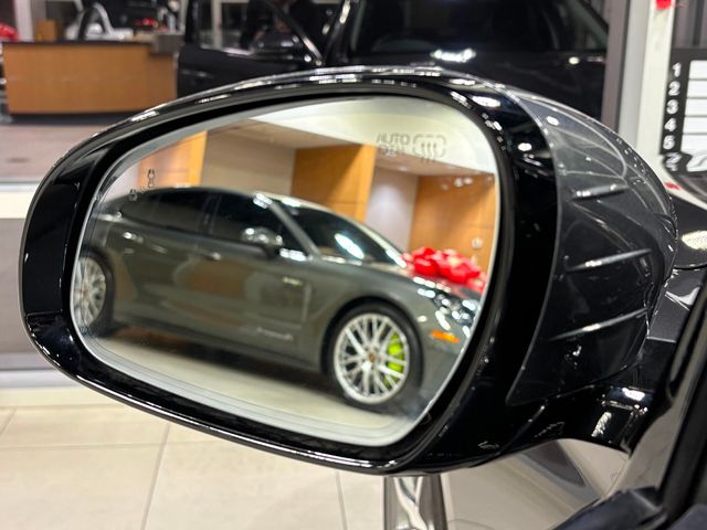 2022 Genesis G70 3.3T AWD - 22941723 - 35