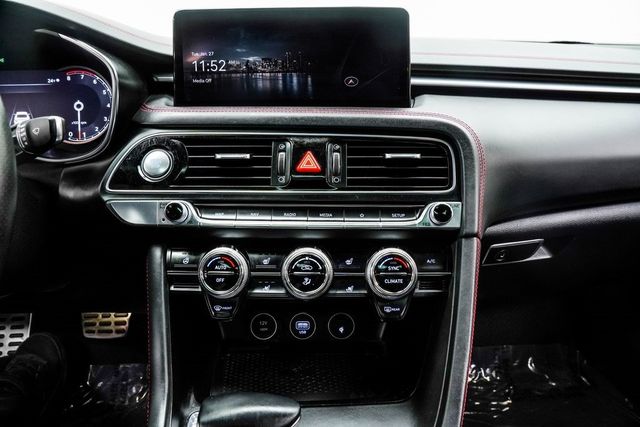 2022 Genesis G70 3.3T RWD - 22985668 - 21