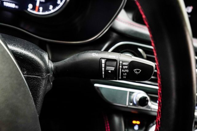 2022 Genesis G70 3.3T RWD - 22985668 - 34