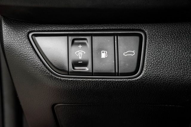 2022 Genesis G70 3.3T RWD - 22985668 - 36