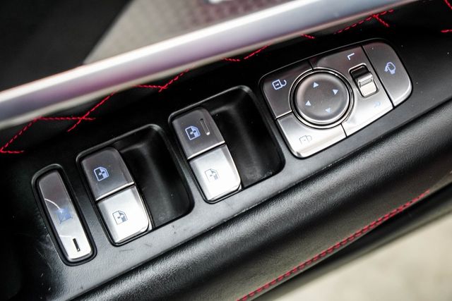 2022 Genesis G70 3.3T RWD - 22985668 - 43