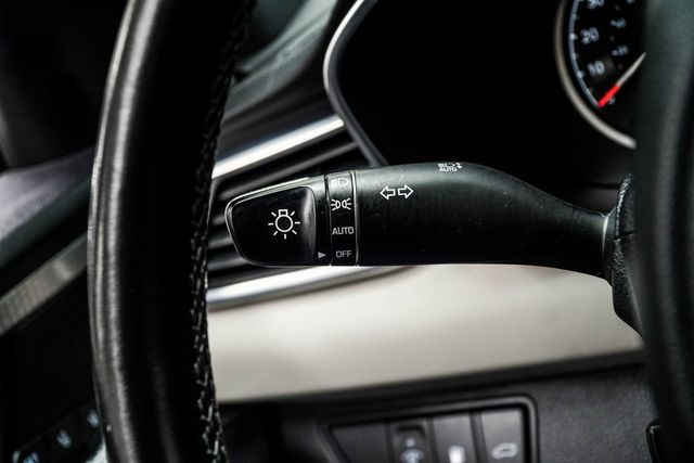 2022 Genesis G70 3.3T RWD - 22979751 - 31