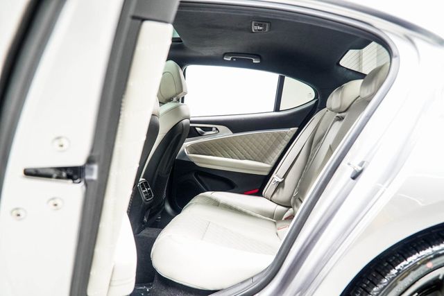 2022 Genesis G70 3.3T RWD - 22979751 - 38