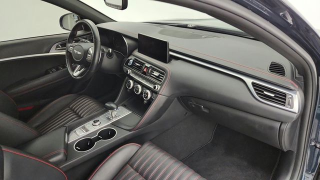 2022 Genesis G70 3.3T RWD w/ Sport Advanced Pkg - 23081018 - 24