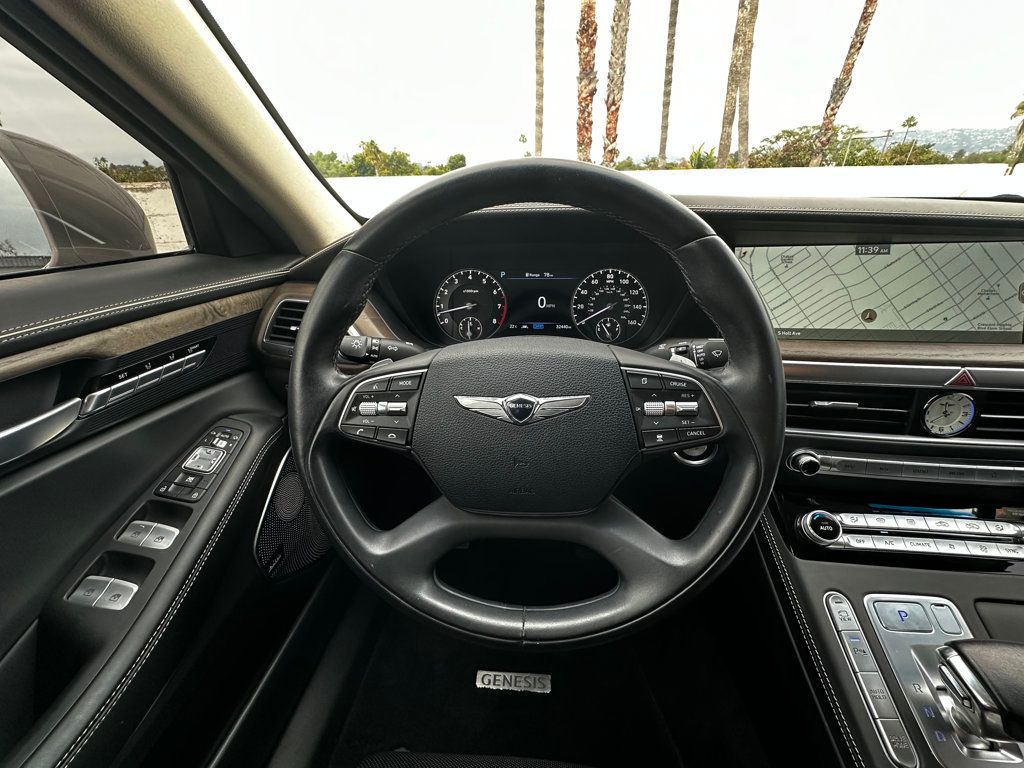 2022 Genesis G90 5.0L Ultimate RWD - 22941025 - 10