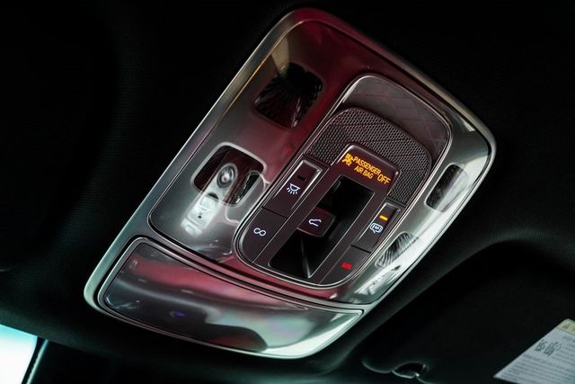 2022 Genesis GV70 2.5T AWD - 22937981 - 35