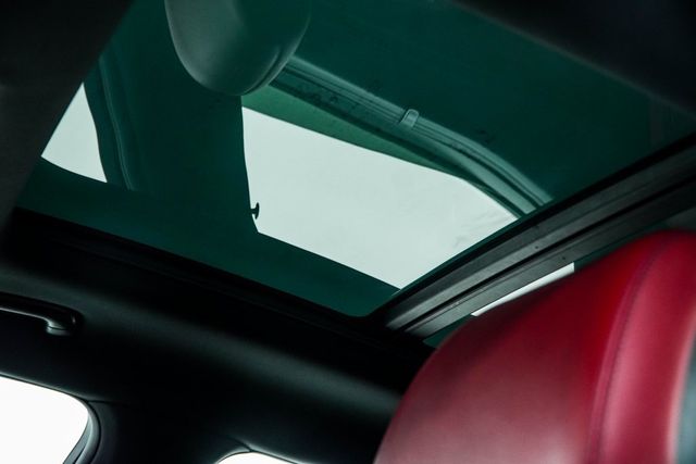 2022 Genesis GV70 2.5T AWD - 22937981 - 40